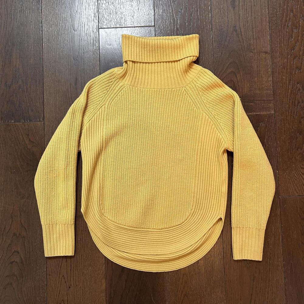 Aritzia Wilfred Asianna 100% Merino Wool Sweater Size XXS (XS/S) Butter Yellow